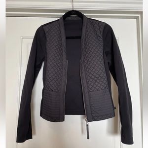 lululemon womens black zip up jacket size 4 ($198 MSRP)